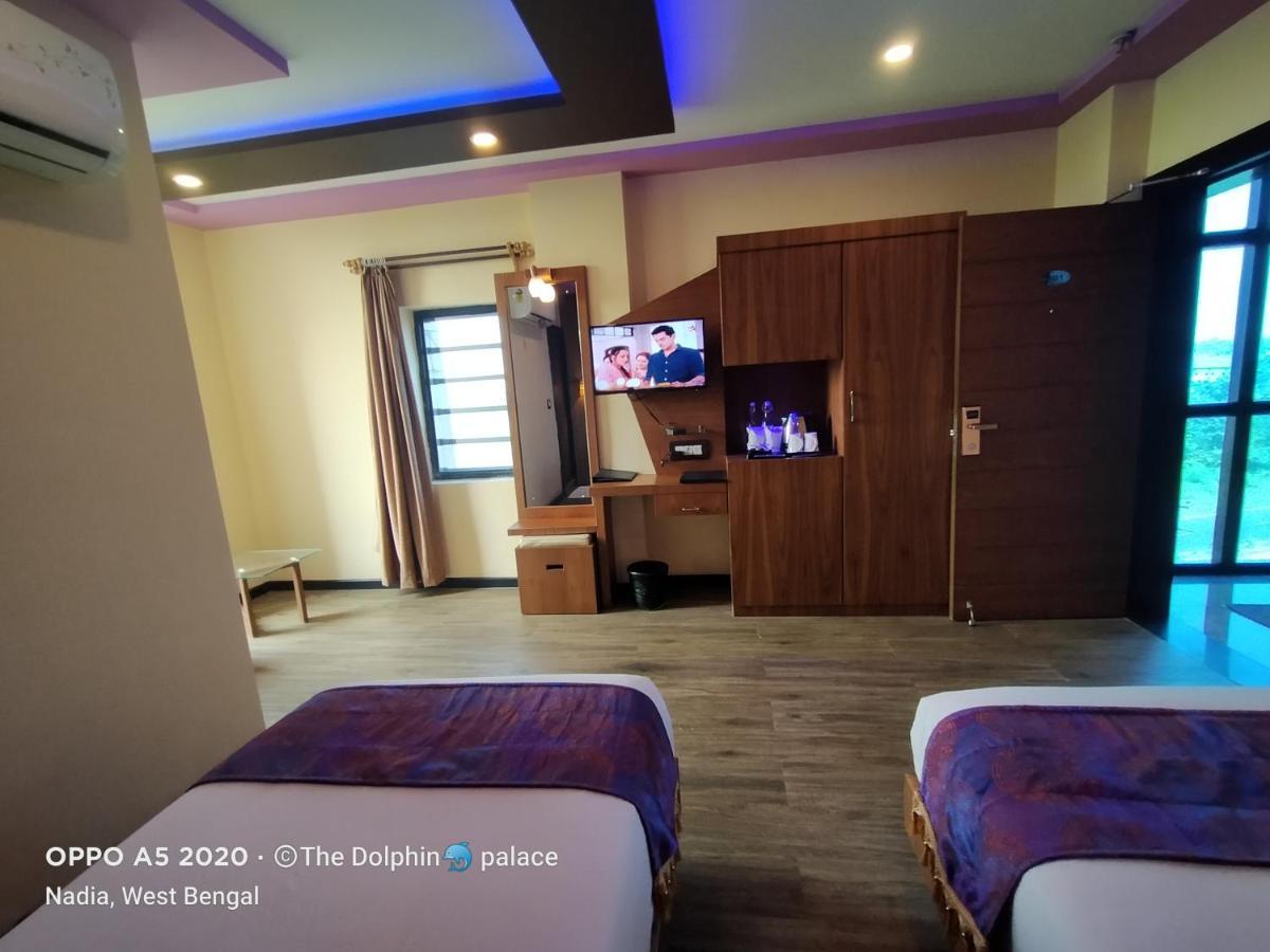 Dolphin Chocolate Inn Chandannagar Ngoại thất bức ảnh