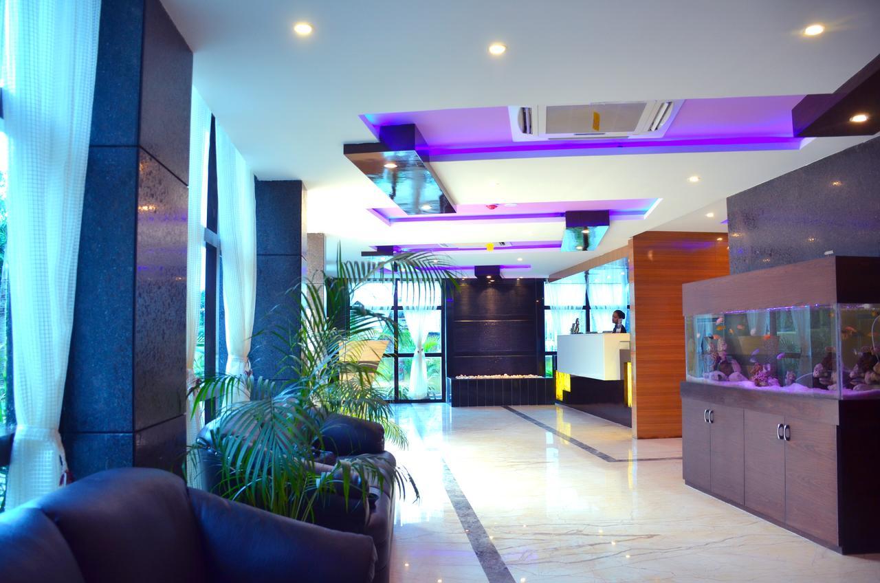 Dolphin Chocolate Inn Chandannagar Ngoại thất bức ảnh