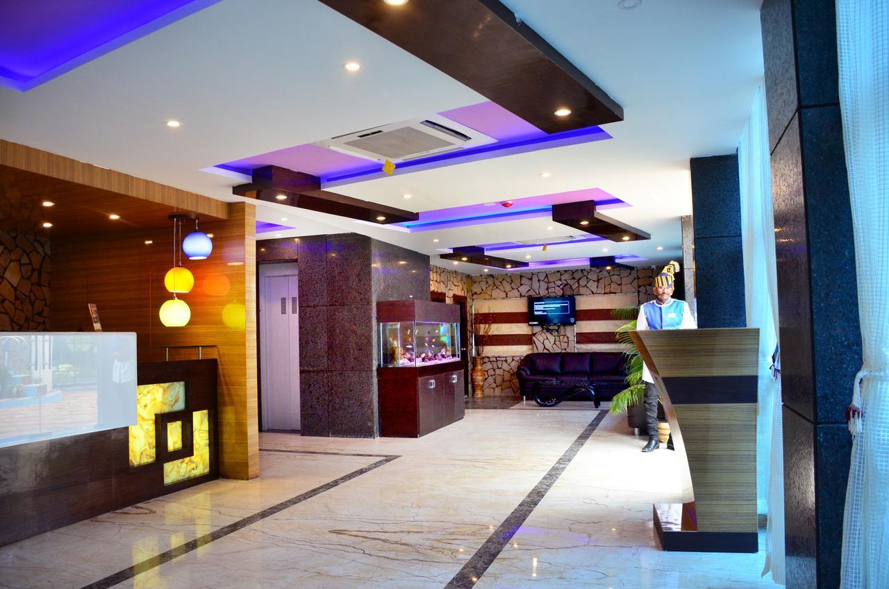 Dolphin Chocolate Inn Chandannagar Ngoại thất bức ảnh